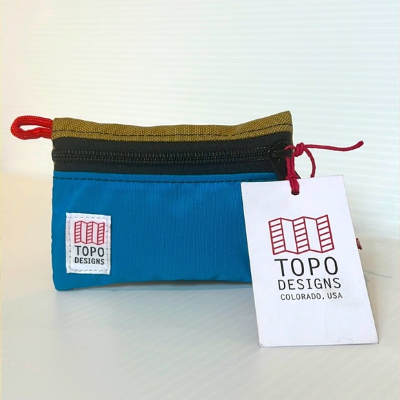 NWT Topo Micro Accessory Bag. Color khaki & turquoise - Picture 1 of 7